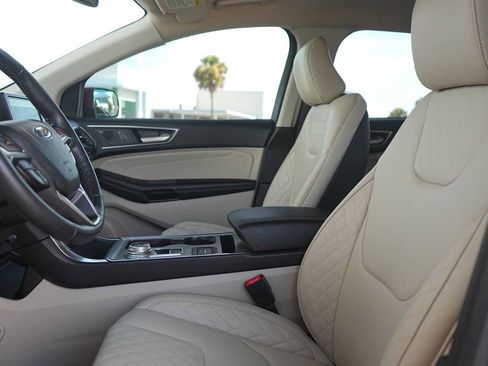 Used 2023 Ford Edge Titanium AWD/4WD image 11