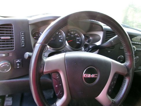 Used 2012 GMC Sierra 1500 SLE w/ Power Tech Package AWD/4WD image 12