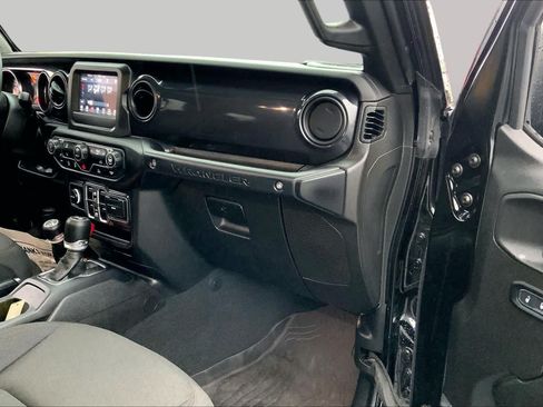 Used 2023 Jeep Wrangler Unlimited Sport AWD/4WD image 17