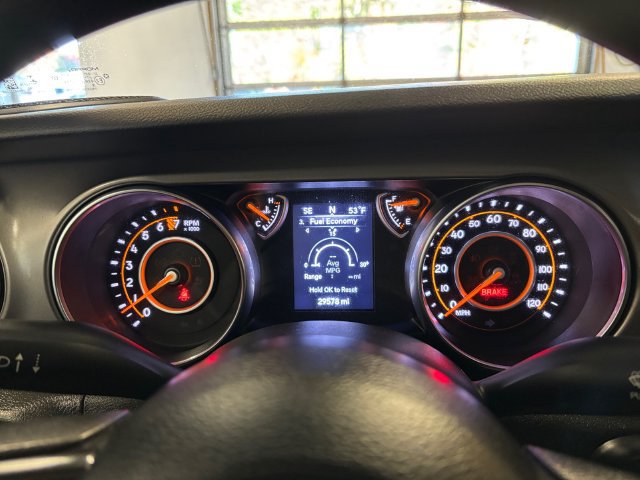 Used 2023 Jeep Gladiator Sport w/ Trailer Tow Package AWD/4WD image 17