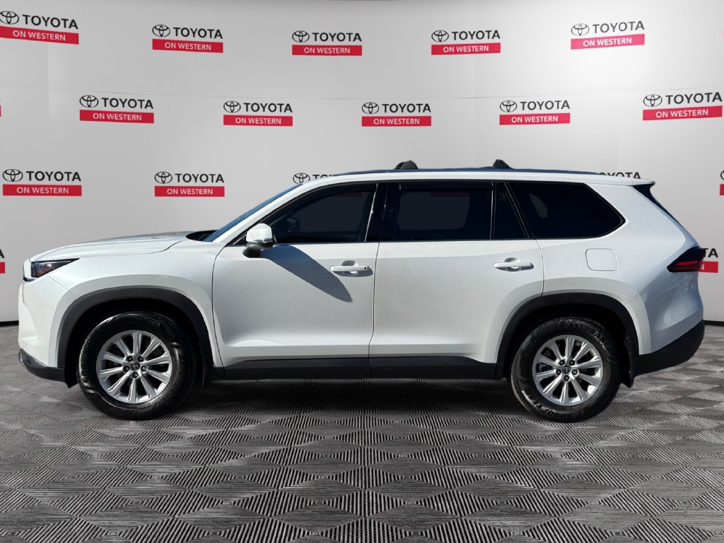 Used 2025 Toyota Grand Highlander AWD image 8