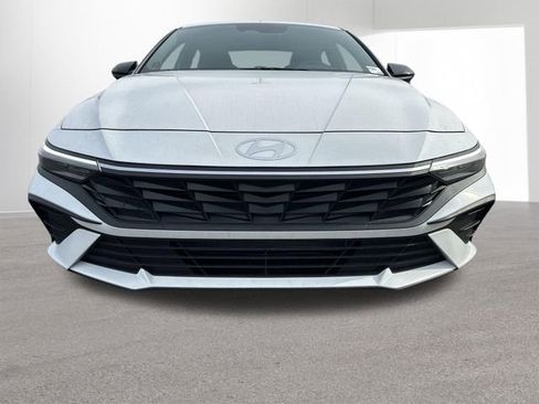 New 2026 Hyundai Elantra Sport FWD image 41