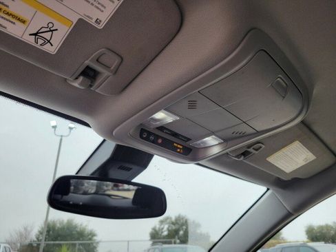 Used 2023 GMC Terrain SLE w/ Elevation Edition image 23