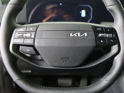 New 2026 Kia Sportage SX FWD image 13
