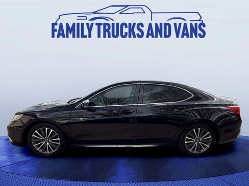 Used 2018 Acura TLX V6 SH-AWD w/ Advance Package image 2
