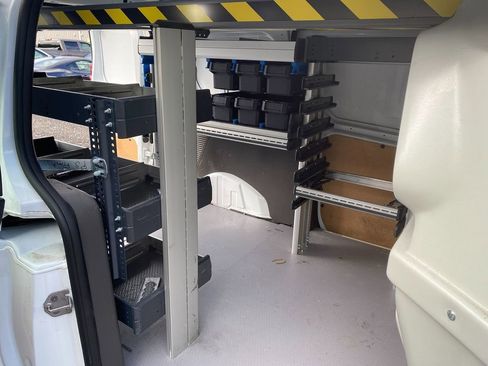 Used 2021 Ford Transit Connect XL image 30