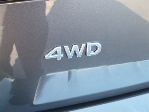 Used 2024 INFINITI QX80 Luxe image 5