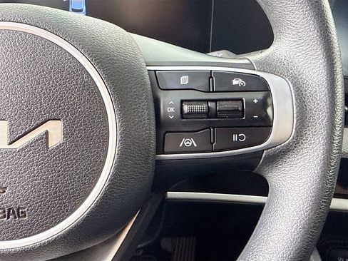 Used 2023 Kia Sportage LX FWD image 12