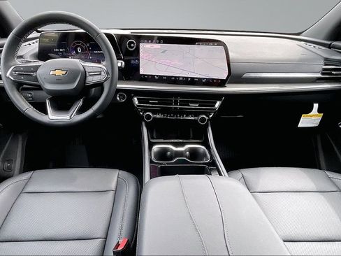 New 2026 Chevrolet Traverse LT FWD image 5