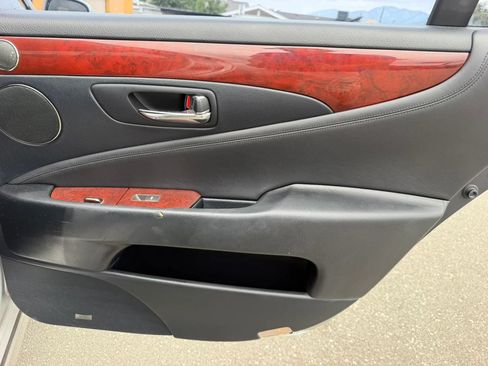 Used 2008 Lexus LS 460 L RWD image 17