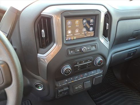 Used 2025 Chevrolet Silverado 1500 Custom Trail Boss AWD/4WD image 21