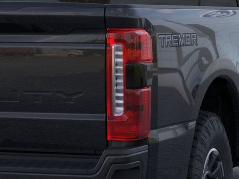 New 2026 Ford F250 Lariat image 21