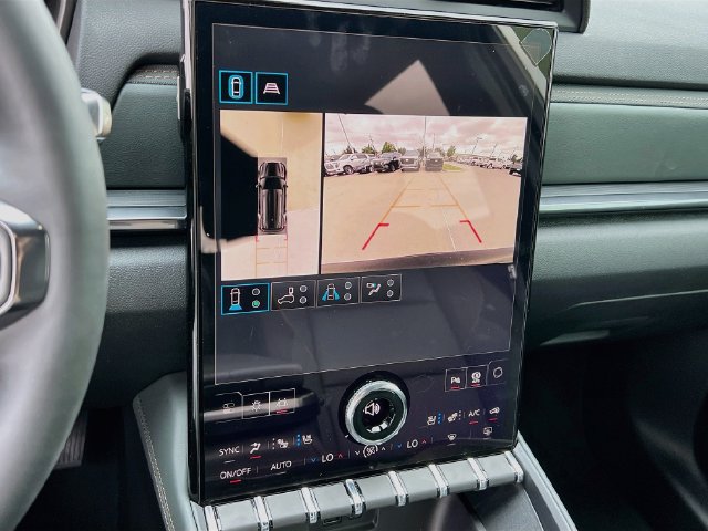 New 2027 GMC Terrain AT4 w/ Convenience Package III AWD/4WD image 9
