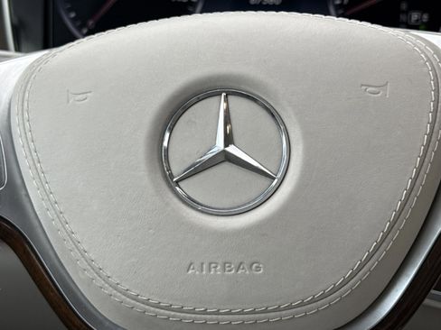 Used 2015 Mercedes-Benz S 550 Sedan image 30