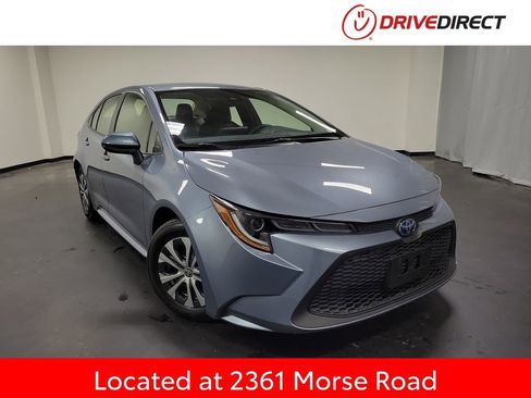 Used 2022 Toyota Corolla LE image 1