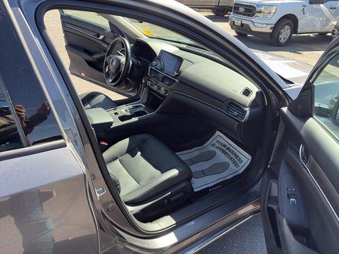 Used 2018 Honda Accord EX-L image 23