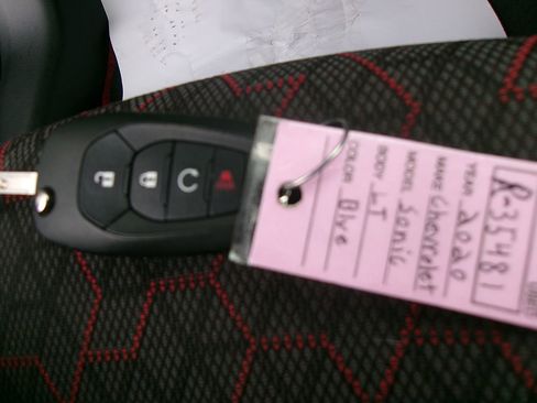 Used 2020 Chevrolet Sonic LT image 21