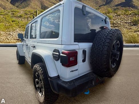 Used 2024 Jeep Wrangler Unlimited Rubicon 4xe AWD/4WD image 2