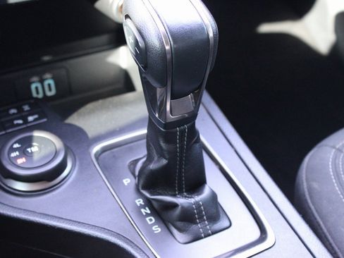 Used 2019 Ford Ranger XLT w/ Equipment Group 302A Luxury image 20