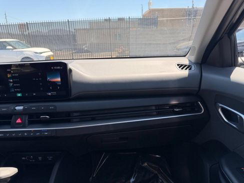 Used 2025 Kia K4 FWD image 34
