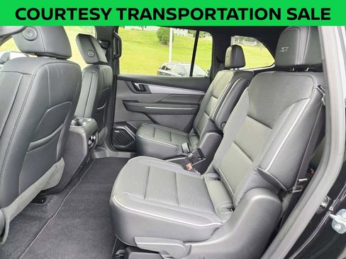 New 2026 Buick Enclave Sport Touring w/ Power Package AWD/4WD image 12