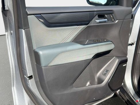 New 2026 GMC Acadia AT4 image 17