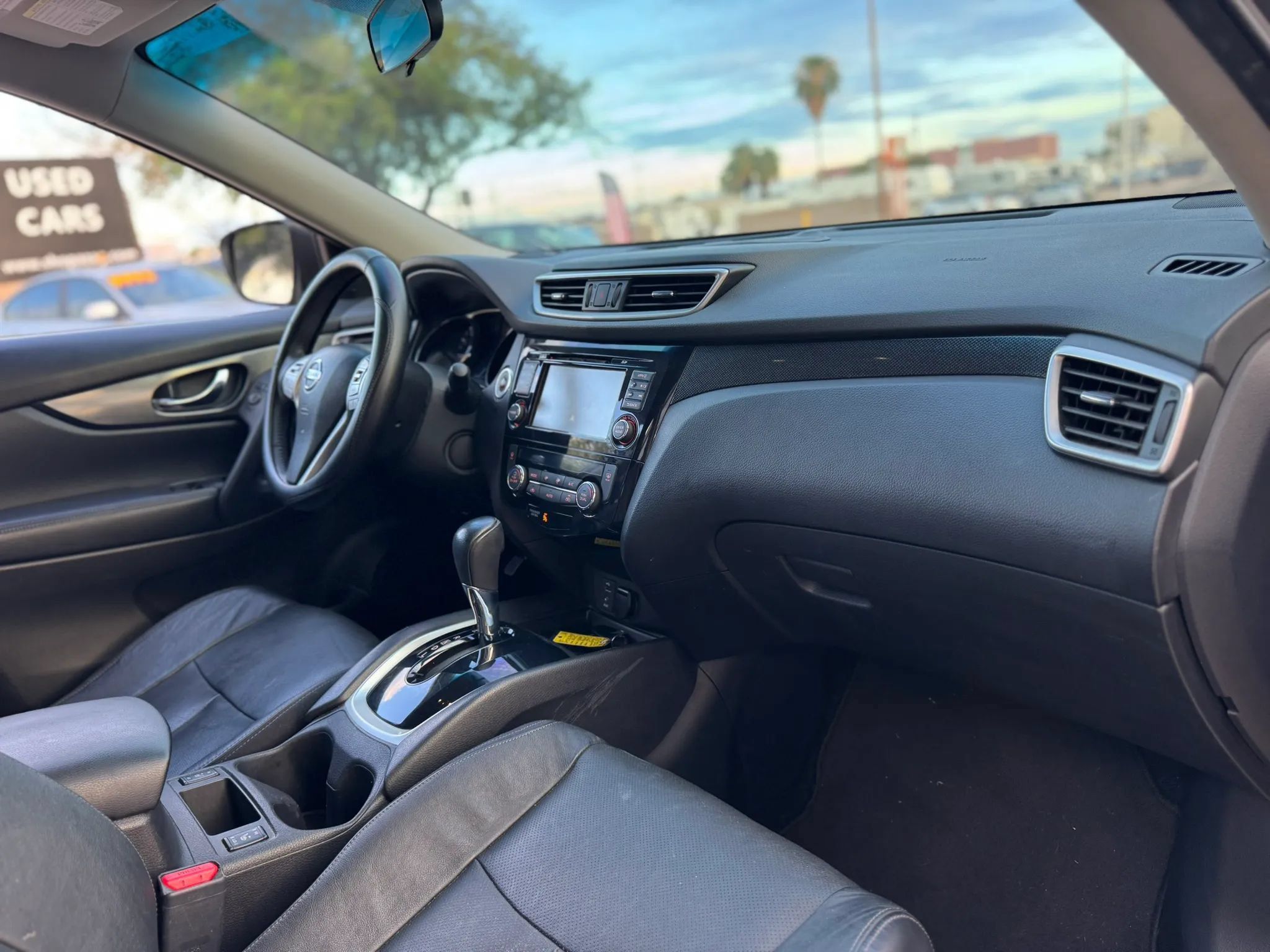 Used 2015 Nissan Rogue SL FWD image 36