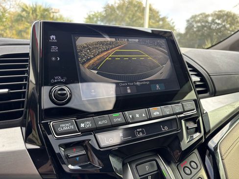 Used 2018 Honda Odyssey Elite image 40