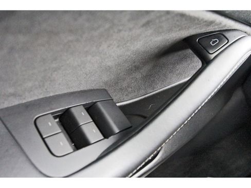 Used 2023 Tesla Model 3 Standard Range image 18