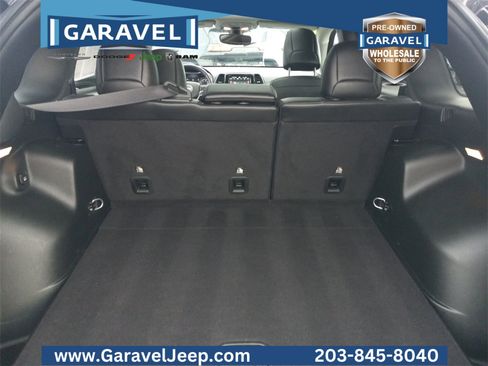 Used 2019 Jeep Cherokee Limited image 17