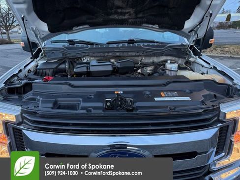 Used 2017 Ford F250 XL w/ Power Equipment Group image 32