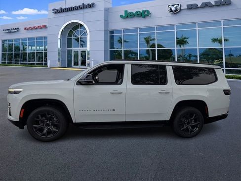 New 2026 Jeep Grand Wagoneer L Limited AWD/4WD image 4