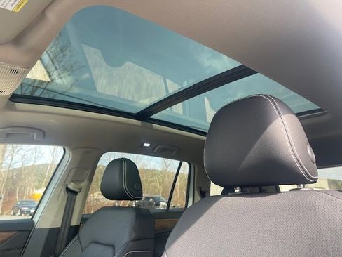 New 2026 Volkswagen Atlas SE image 13