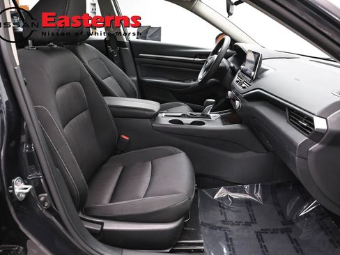Used 2022 Nissan Altima 2.5 SV FWD image 23