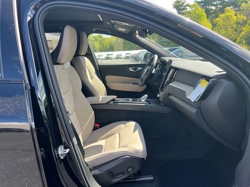 New 2026 Volvo XC60 T8 Plus w/ Protection Package Premier AWD/4WD image 30