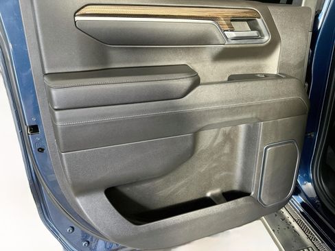 Used 2023 Chevrolet Silverado 1500 RST AWD/4WD image 25