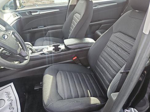 Used 2016 Ford Fusion SE image 11
