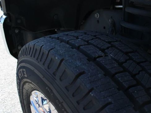 Used 2022 Ford F350 Lariat w/ Chrome Package image 11