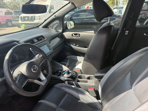 Used 2018 Nissan Leaf SL image 12
