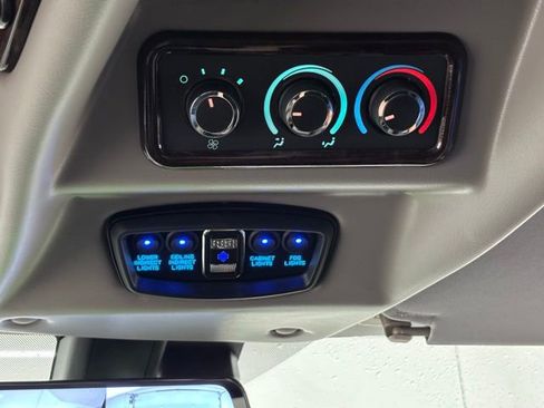 New 2026 GMC Savana 2500 w/ Driver Convenience Package image 30