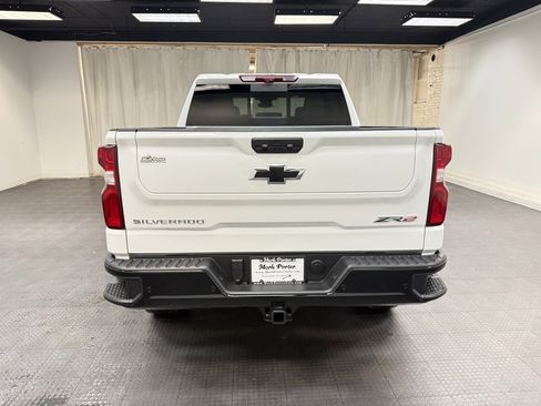 New 2026 Chevrolet Silverado 1500 ZR2 image 4