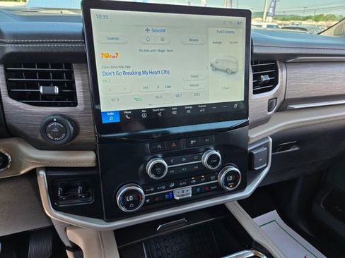 Used 2023 Ford Expedition Limited AWD/4WD image 21