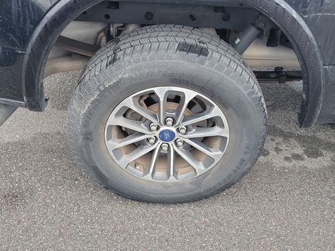 Used 2018 Ford F150 XLT w/ Equipment Group 302A Luxury image 37