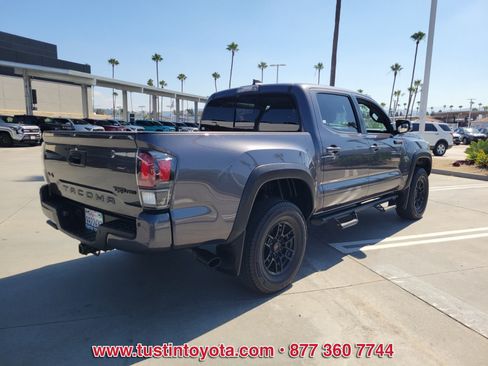 Certified 2020 Toyota Tacoma TRD Pro AWD/4WD image 4
