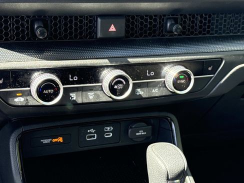 Certified 2024 Honda CR-V EX image 7