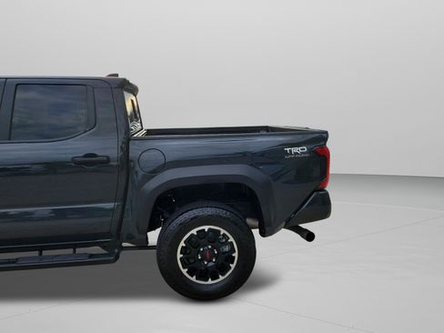 Used 2024 Toyota Tacoma TRD Off-Road image 28