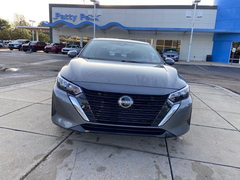 Used 2024 Nissan Sentra SV w/ All-Weather Package FWD image 2
