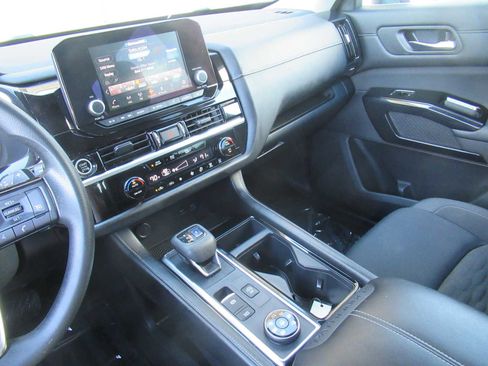 Used 2022 Nissan Pathfinder S w/ Cargo Package image 25