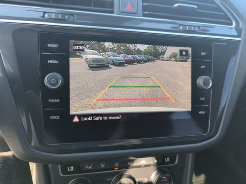 Used 2021 Volkswagen Tiguan SEL Premium R-Line AWD/4WD image 26