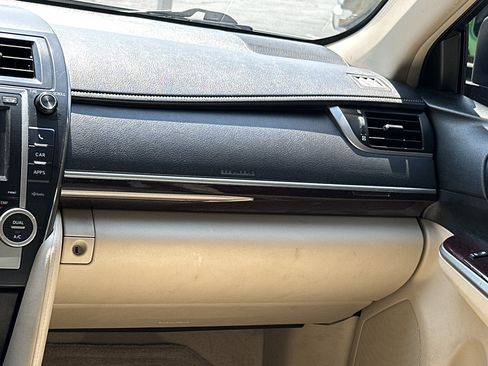 Used 2013 Toyota Camry XLE FWD image 25